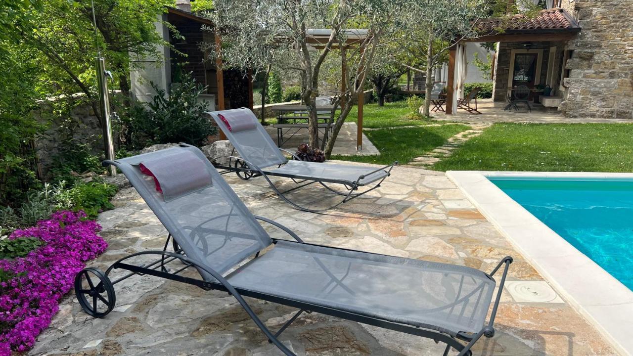 Holiday Home Casa Dei Farfui Momjan Kültér fotó