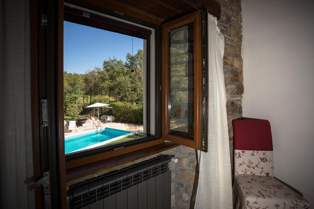Holiday Home Casa Dei Farfui Momjan Kültér fotó