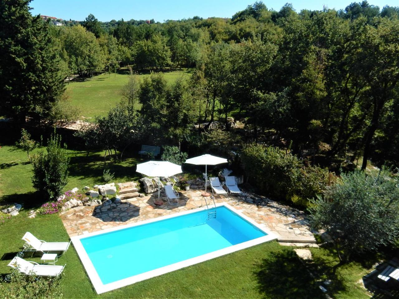 Holiday Home Casa Dei Farfui Momjan Kültér fotó